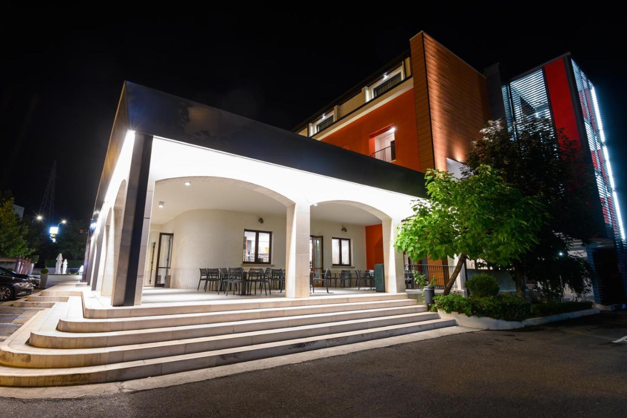 Bhotel Lagonegro Exterior foto