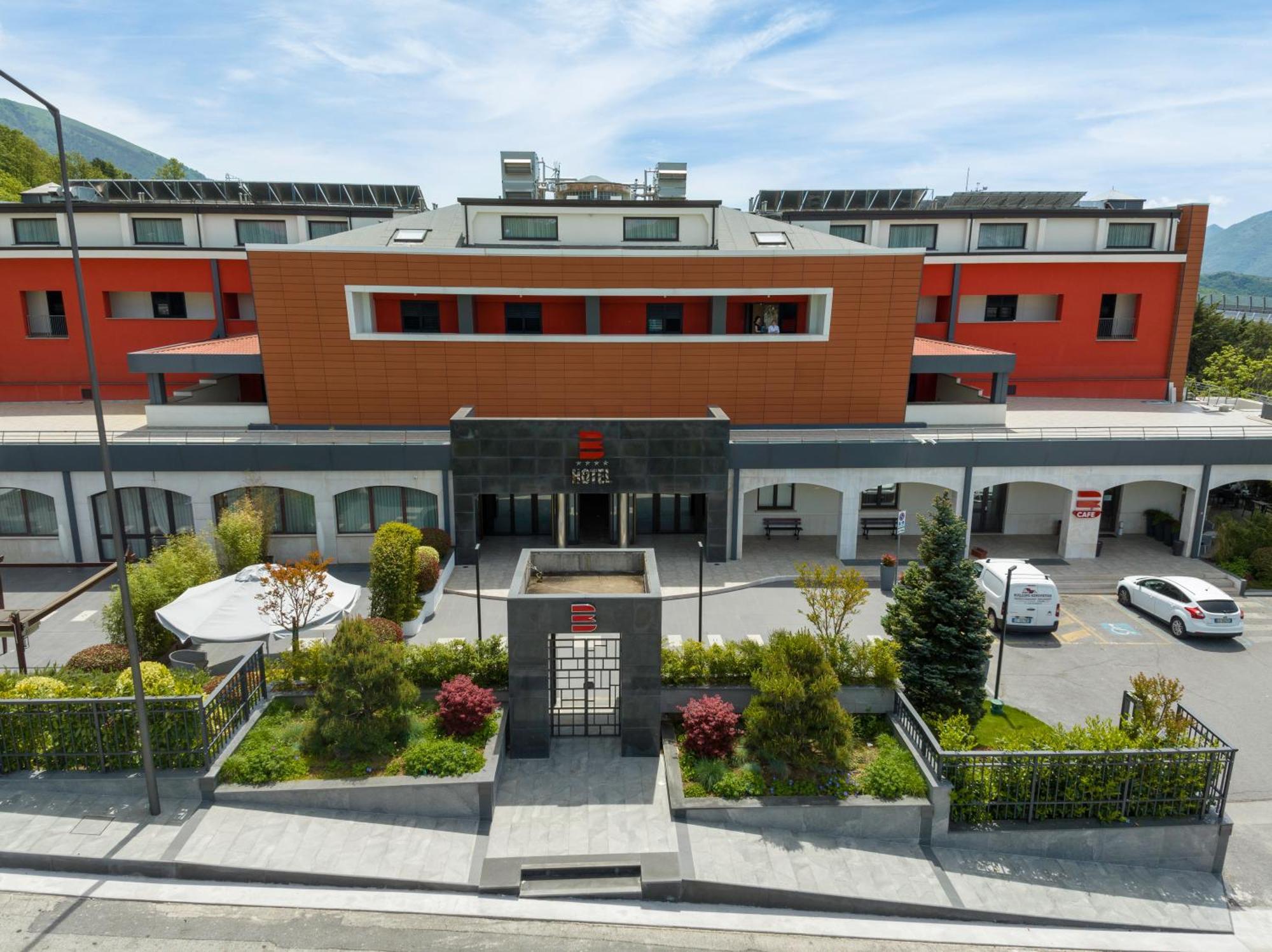 Bhotel Lagonegro Exterior foto